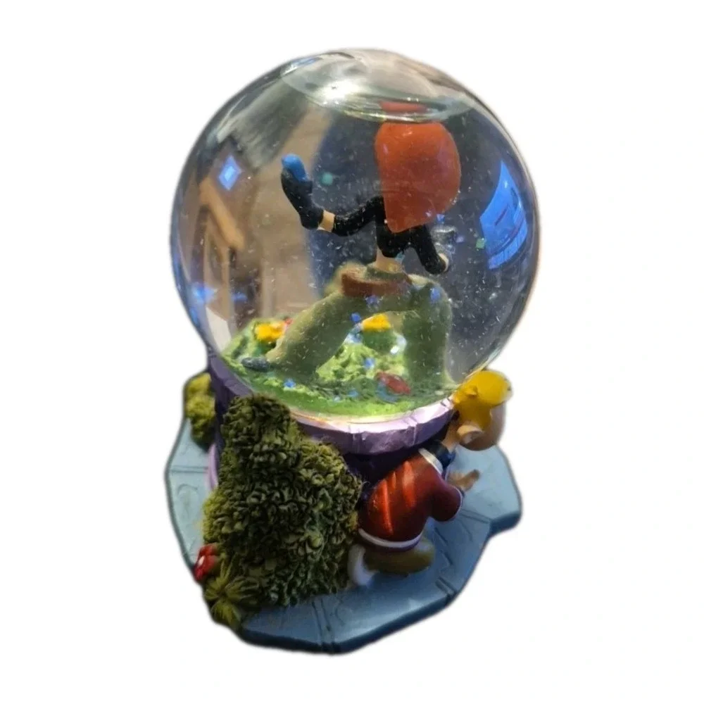 DISNEY KIM POSSIBLE MINI SNOW‎ GLOBE--RARE